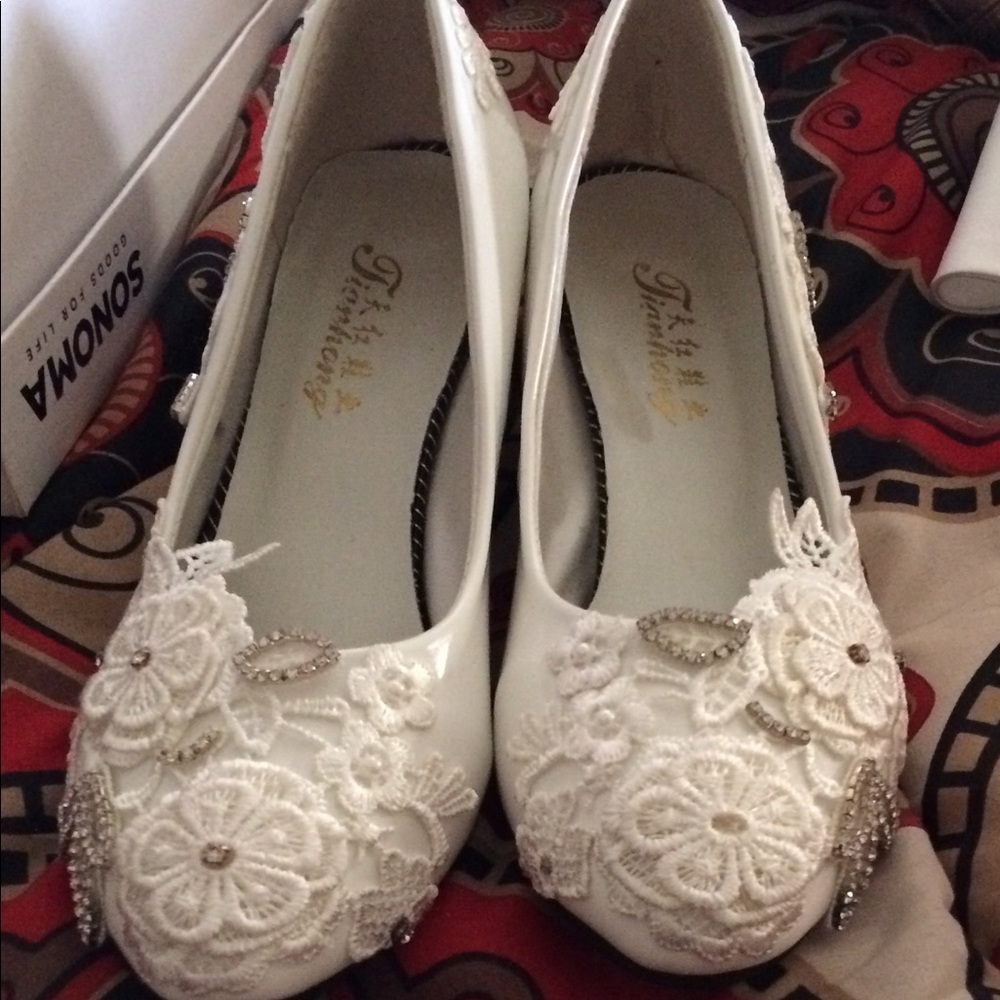 White wedding pumps
